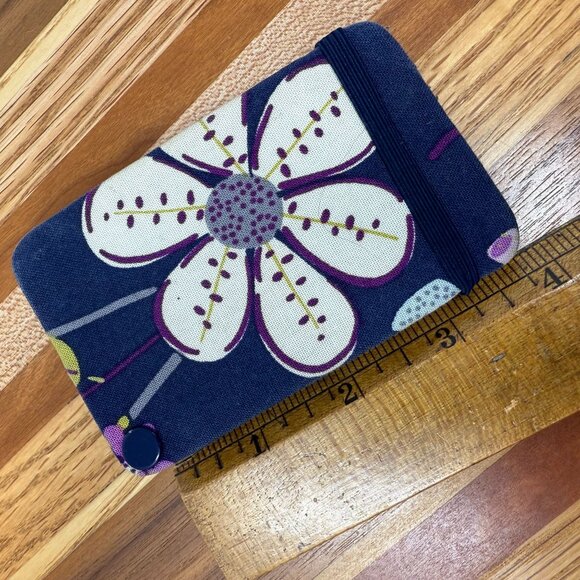 Vera Bradley Floral Nightingale Accordian Card Holder Wallet Plastic Sleeves - Picture 4 of 4